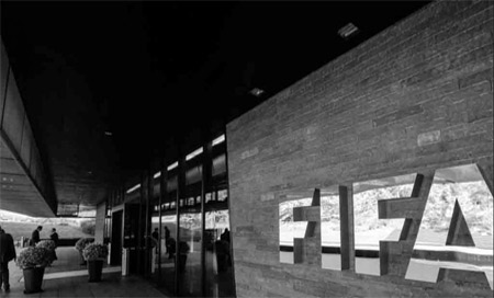 Putin: EEUU aplica justicia extraterritorial con arrestos en FIFA